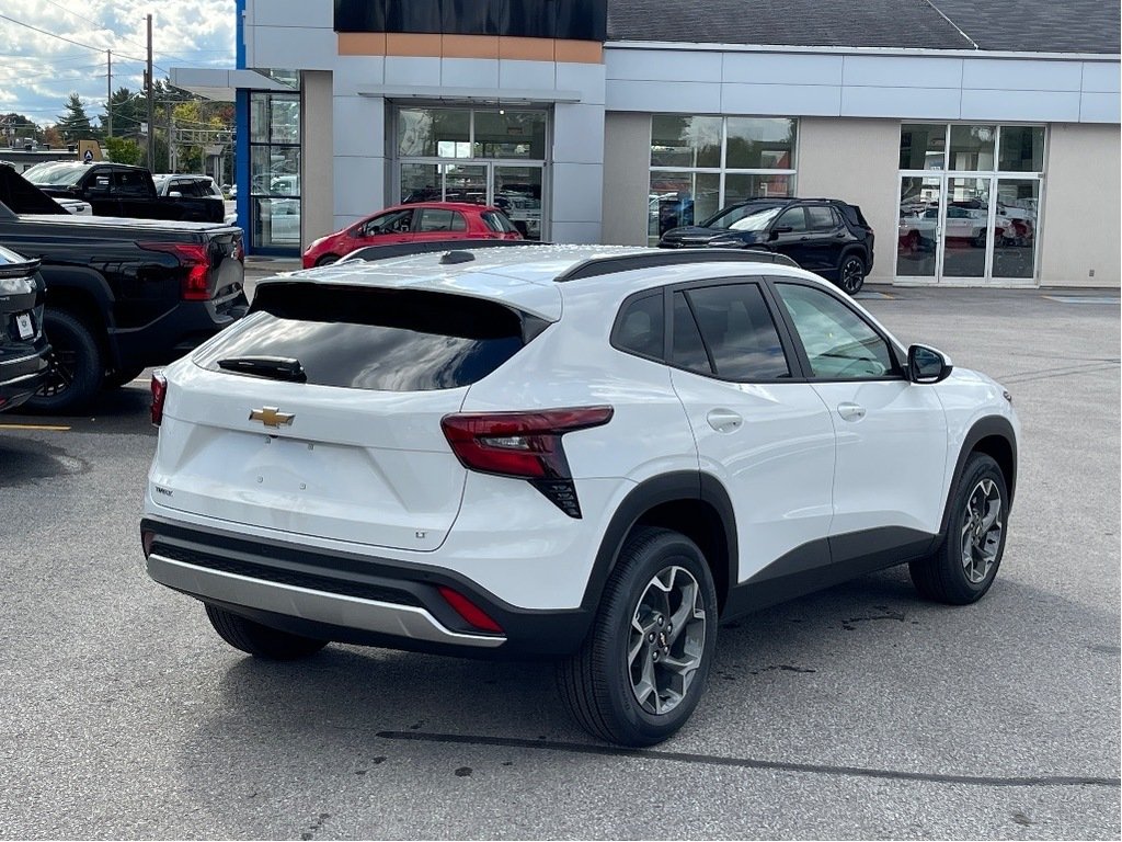 2025 Chevrolet Trax in Joliette, Quebec - 4 - w1024h768px