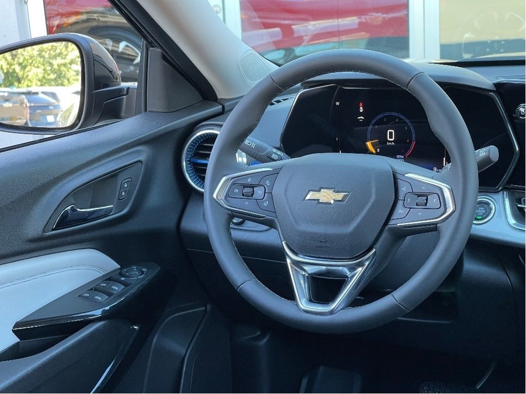 2025 Chevrolet Trax in Joliette, Quebec - 13 - w1024h768px