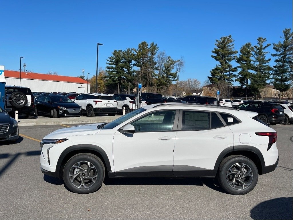 Chevrolet Trax  2025 à Joliette, Québec - 3 - w1024h768px