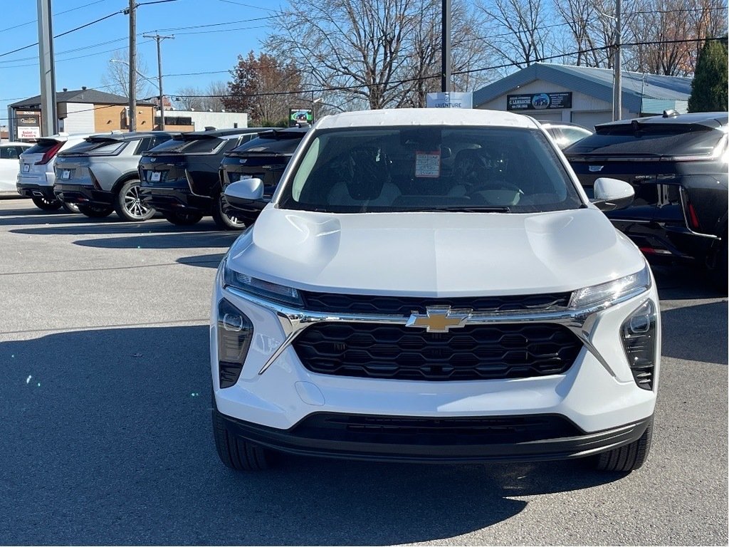 Chevrolet Trax  2025 à Joliette, Québec - 2 - w1024h768px