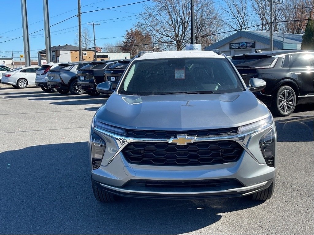 2025 Chevrolet Trax in Joliette, Quebec - 2 - w1024h768px