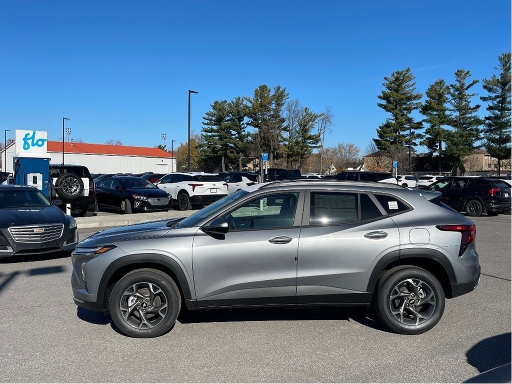 2025 Chevrolet Trax in Joliette, Quebec - 3 - w1024h768px