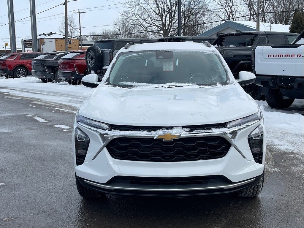 2025 Chevrolet Trax in Joliette, Quebec - 2 - w1024h768px