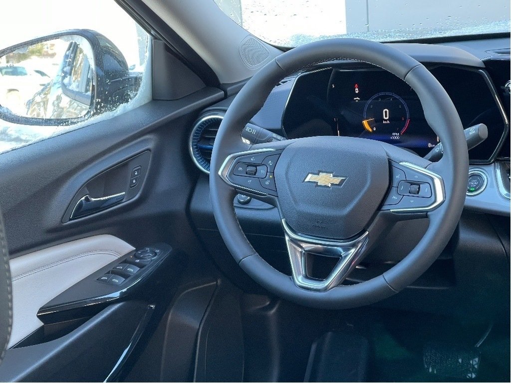 2025 Chevrolet Trax in Joliette, Quebec - 13 - w1024h768px