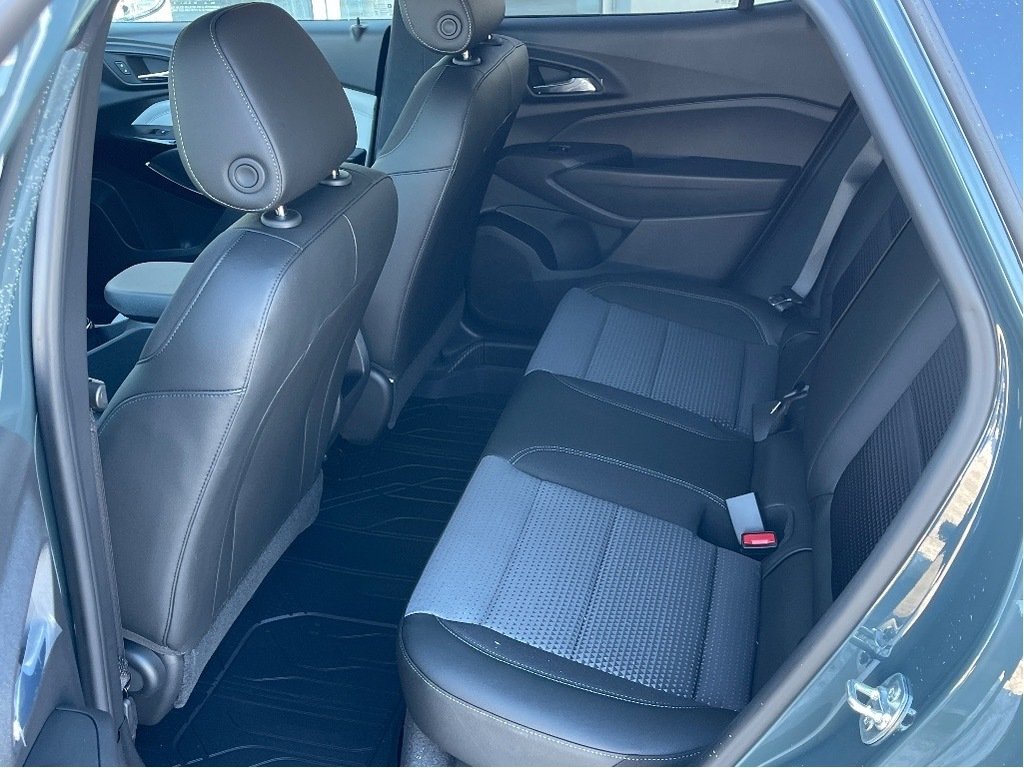 2025 Chevrolet Trax in Joliette, Quebec - 10 - w1024h768px