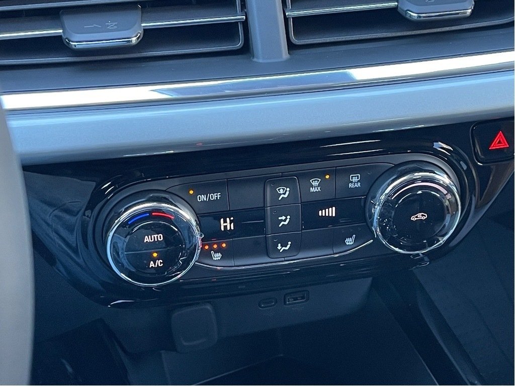 2025 Chevrolet Trax in Joliette, Quebec - 17 - w1024h768px