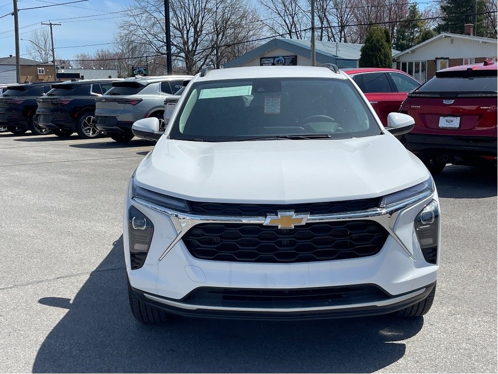 Chevrolet Trax  2025 à Joliette, Québec - 2 - w1024h768px