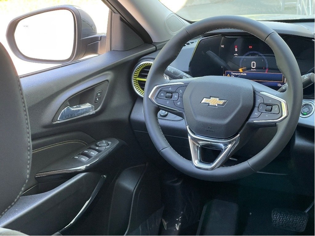 Chevrolet Trax  2025 à Joliette, Québec - 13 - w1024h768px