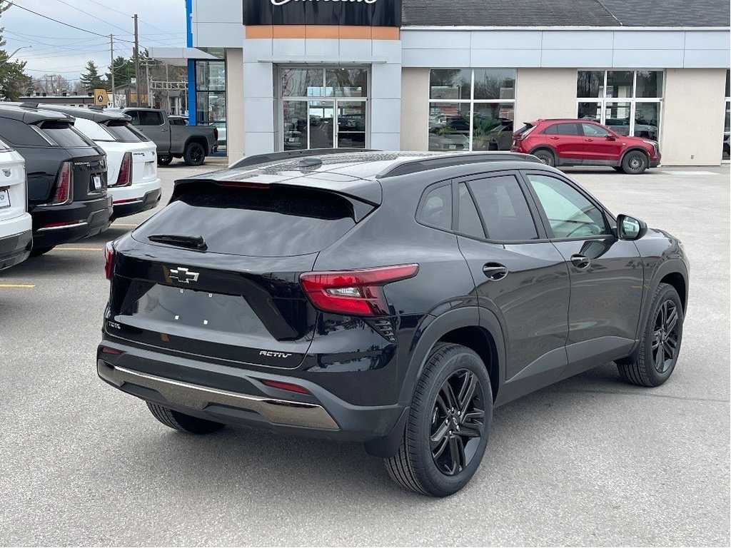2025 Chevrolet Trax in Joliette, Quebec - 4 - w1024h768px