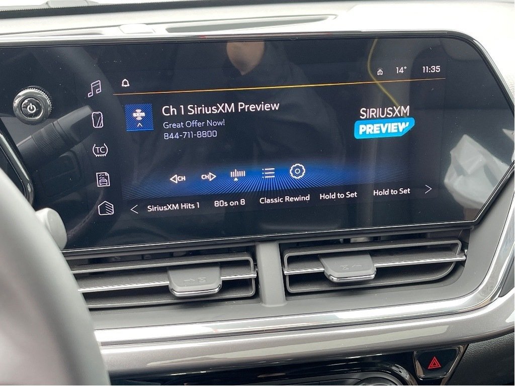 2025 Chevrolet Trax in Joliette, Quebec - 16 - w1024h768px