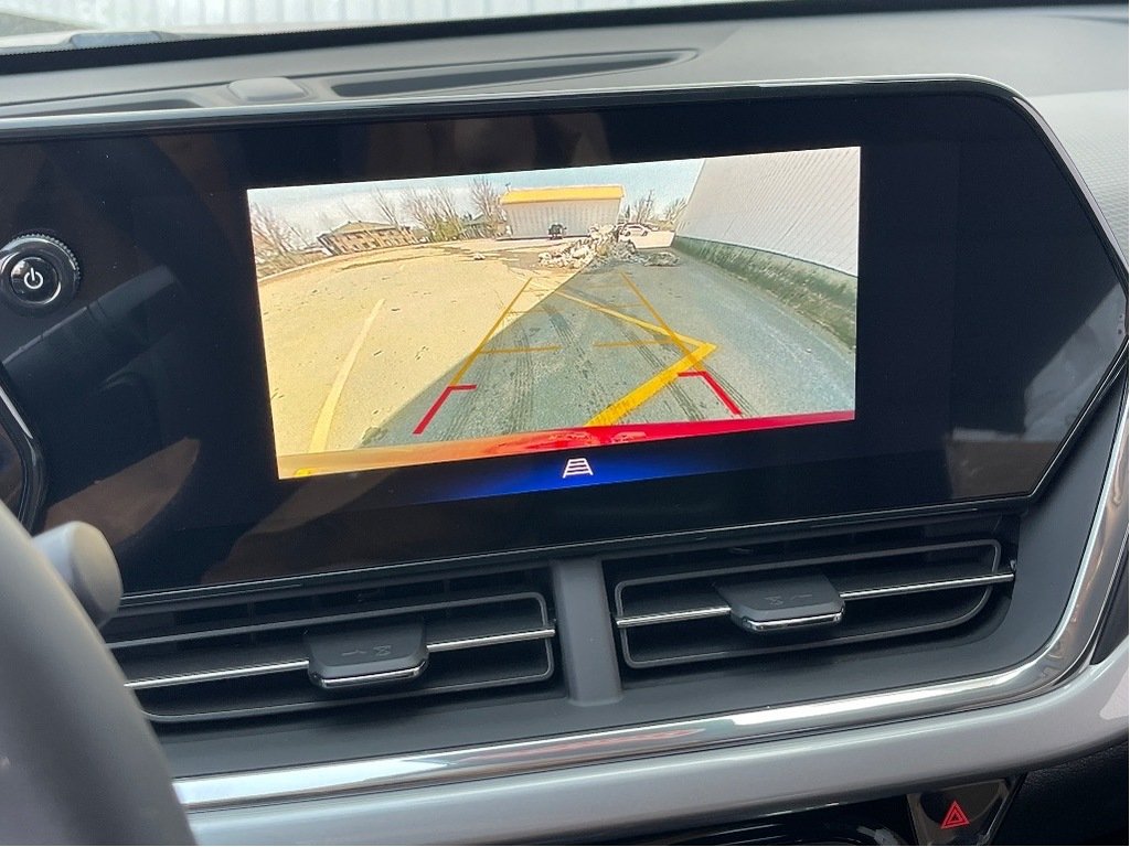 2025 Chevrolet Trax in Joliette, Quebec - 16 - w1024h768px