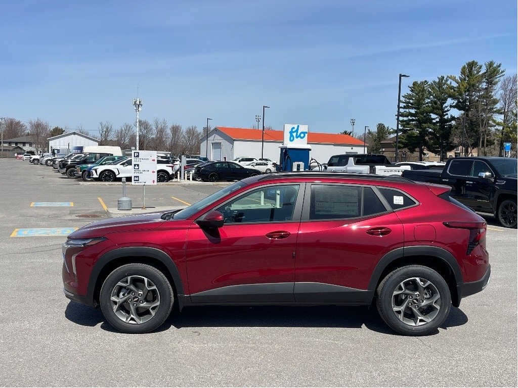 2025 Chevrolet Trax in Joliette, Quebec - 3 - w1024h768px