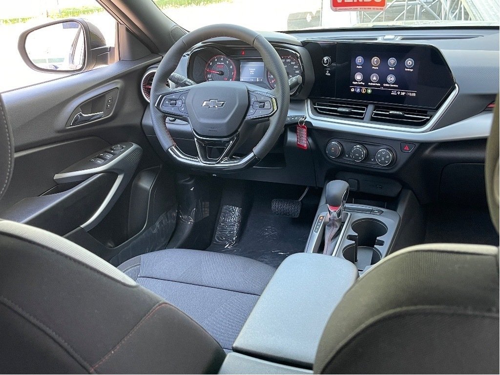 2025 Chevrolet Trax in Joliette, Quebec - 11 - w1024h768px