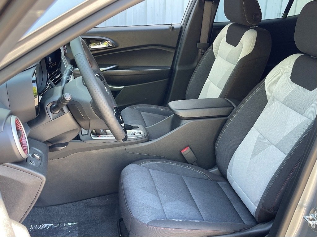 2025 Chevrolet Trax in Joliette, Quebec - 9 - w1024h768px