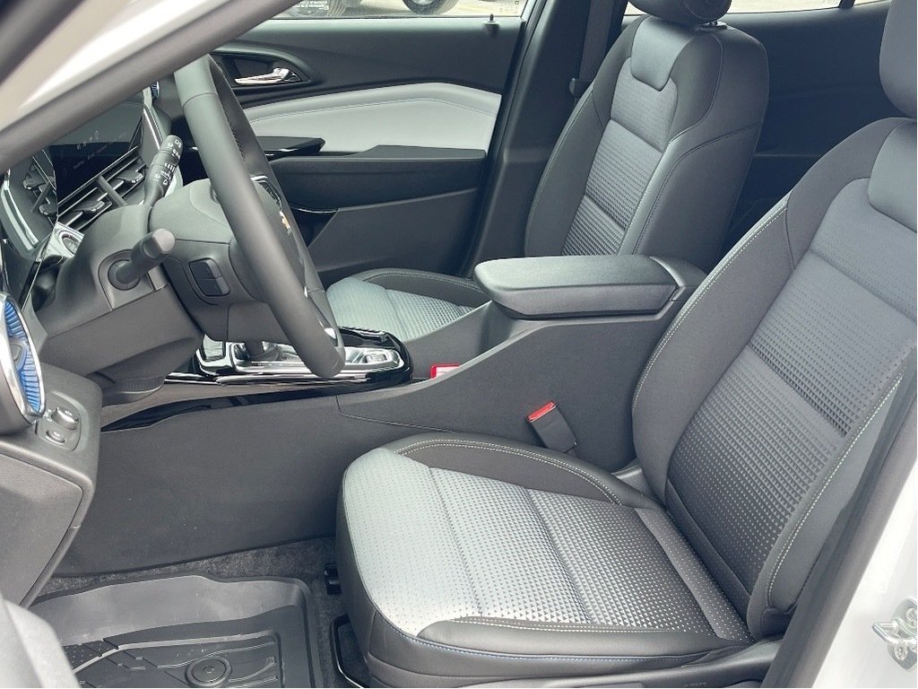 Chevrolet Trax  2025 à Joliette, Québec - 9 - w1024h768px