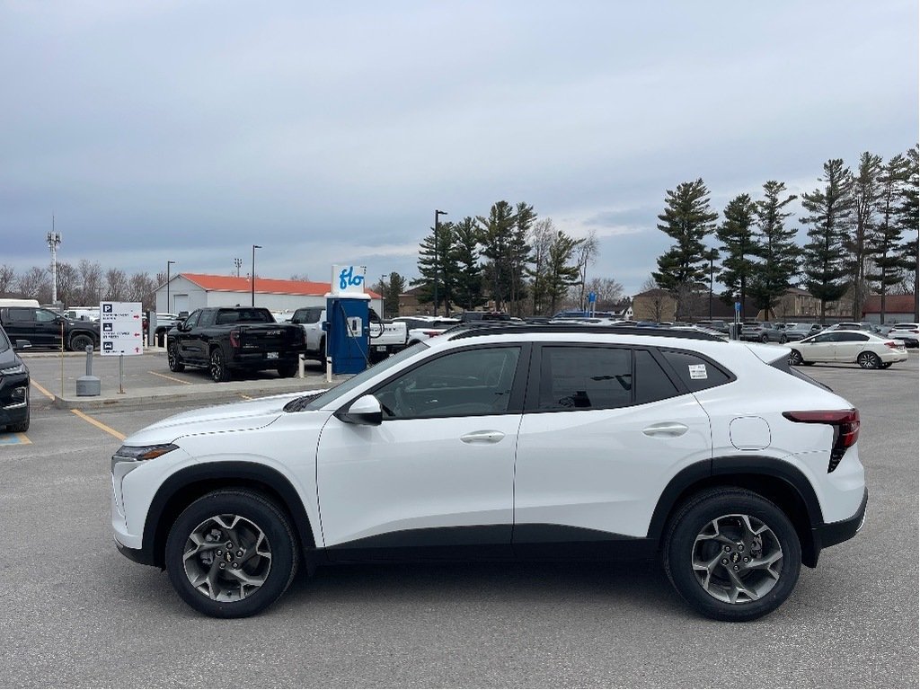 Chevrolet Trax  2025 à Joliette, Québec - 3 - w1024h768px