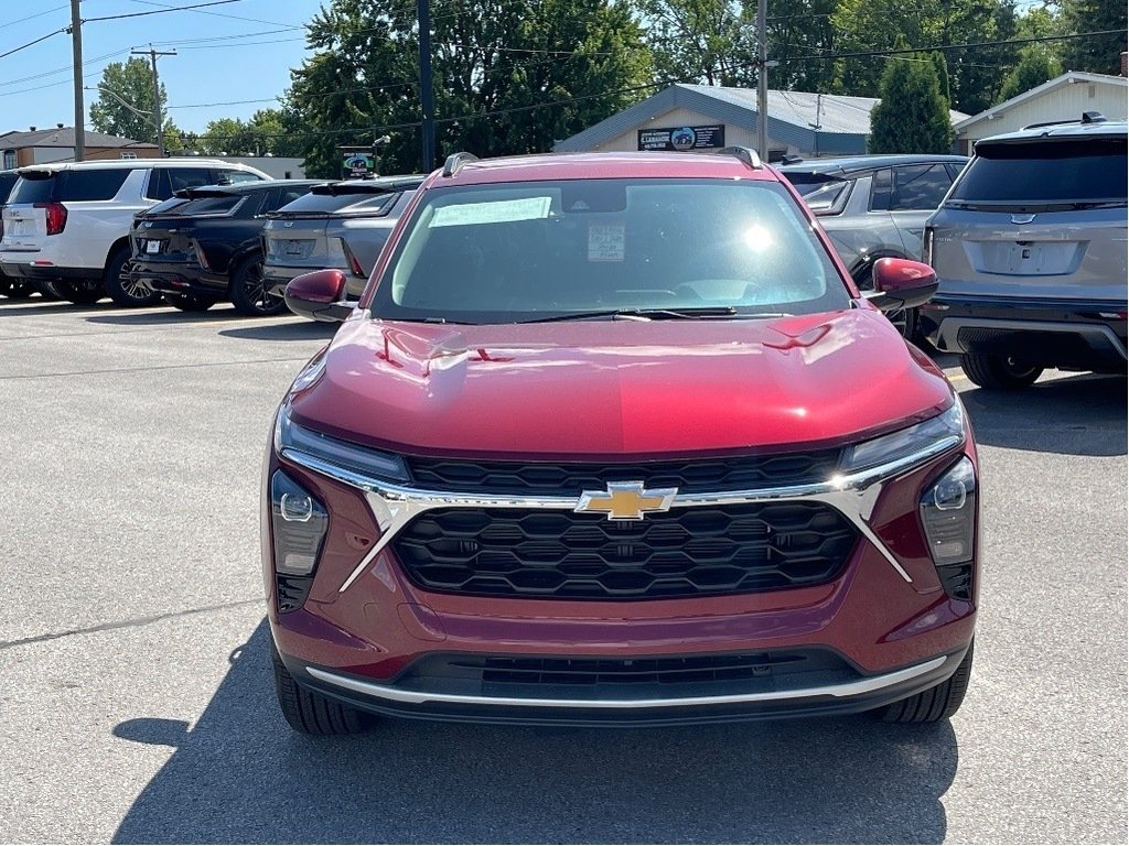 2025 Chevrolet Trax in Joliette, Quebec - 2 - w1024h768px