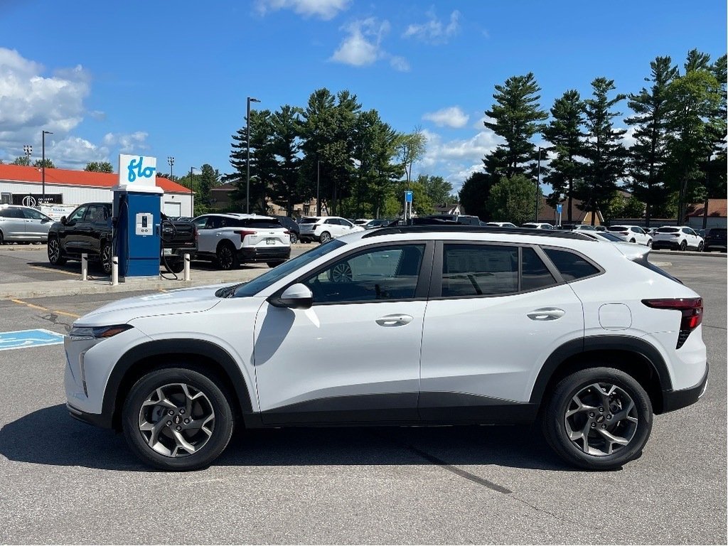 2025 Chevrolet Trax in Joliette, Quebec - 3 - w1024h768px