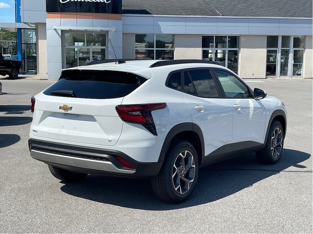 2025 Chevrolet Trax in Joliette, Quebec - 4 - w1024h768px