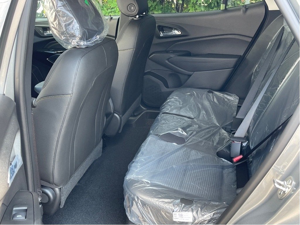 2025 Chevrolet Trax in Joliette, Quebec - 10 - w1024h768px