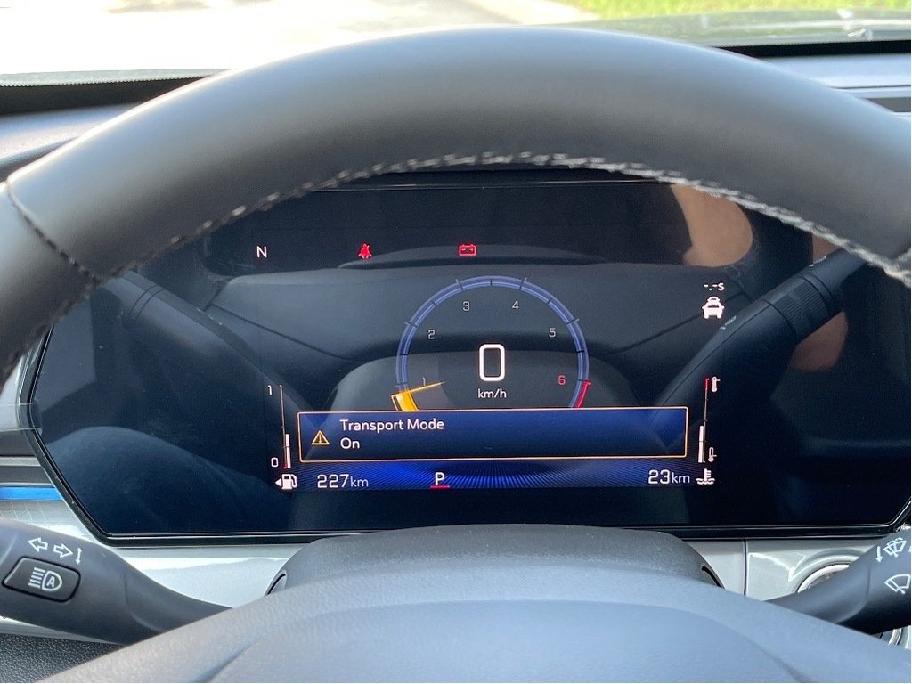 2025 Chevrolet Trax in Joliette, Quebec - 14 - w1024h768px