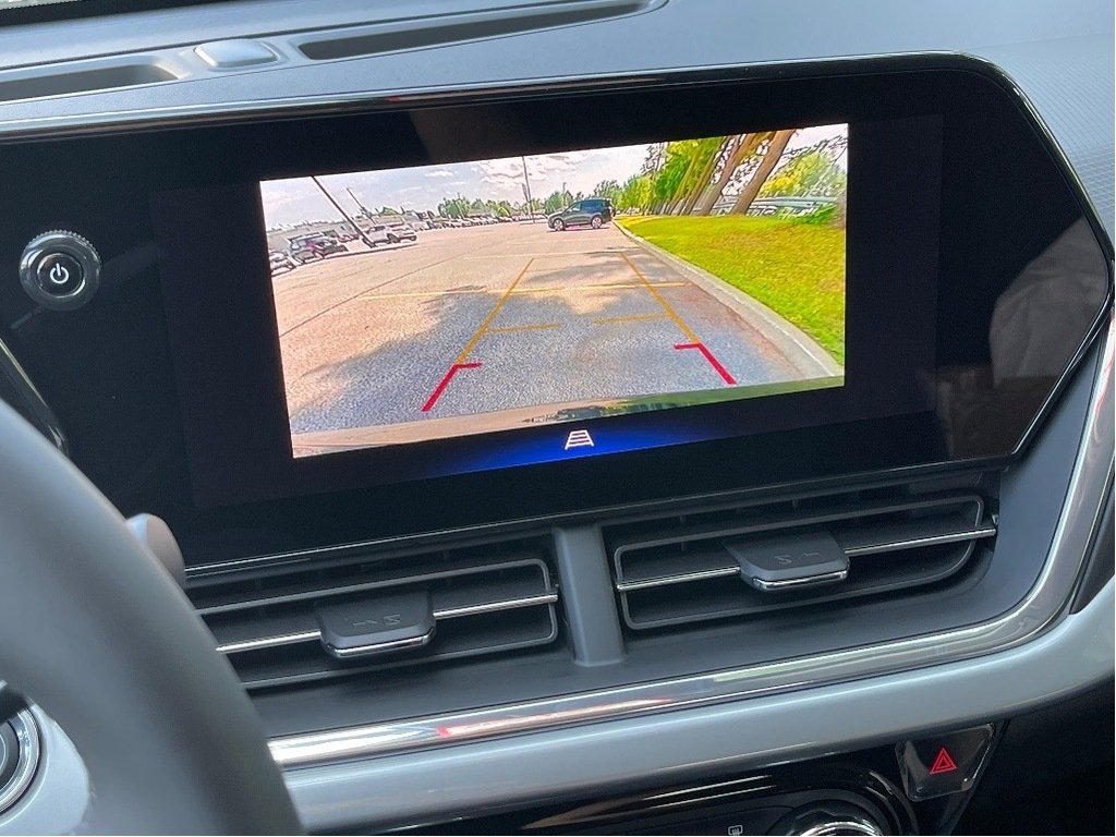 2025 Chevrolet Trax in Joliette, Quebec - 16 - w1024h768px