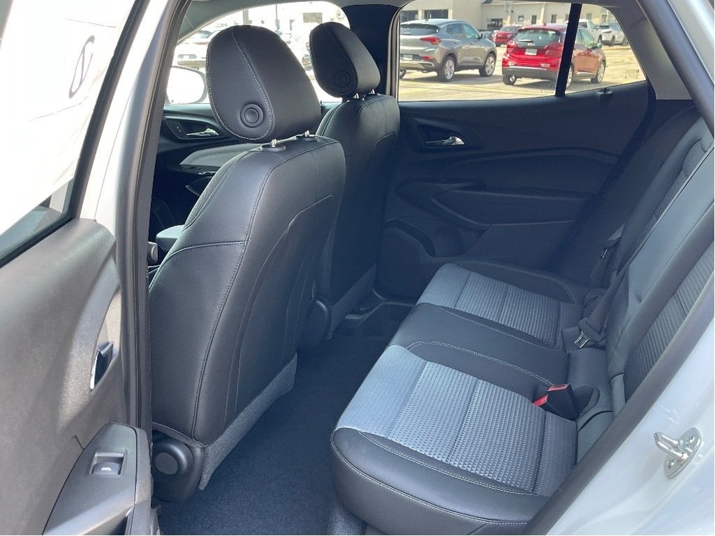 2025 Chevrolet Trax in Joliette, Quebec - 10 - w1024h768px