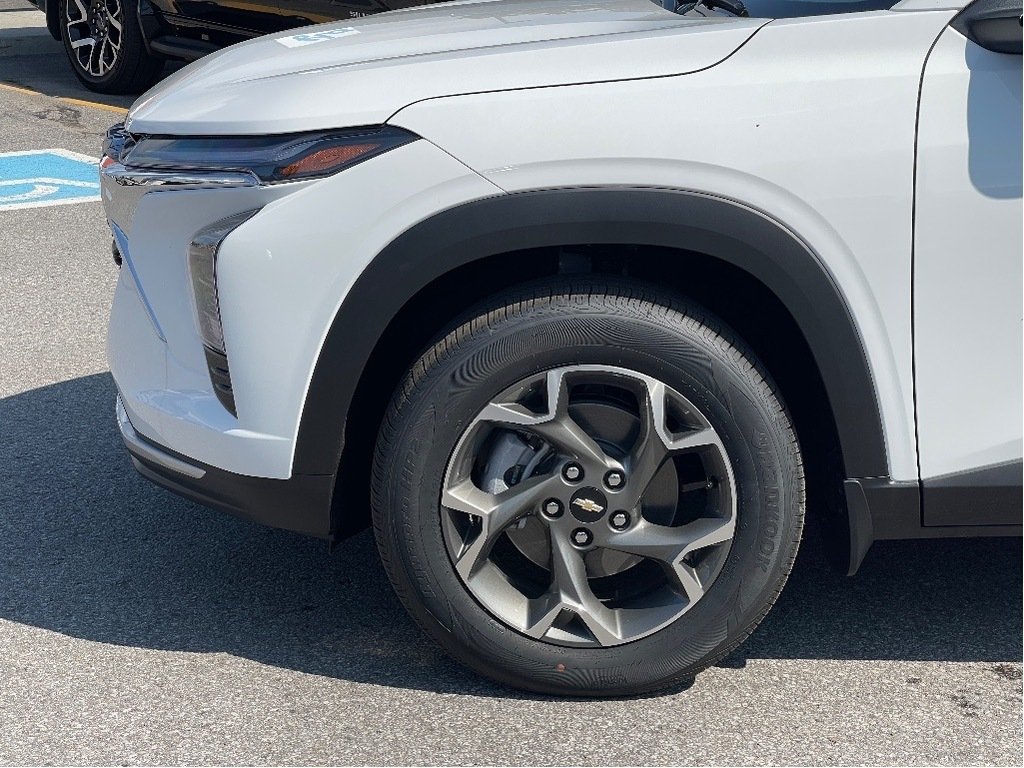 2025 Chevrolet Trax in Joliette, Quebec - 7 - w1024h768px