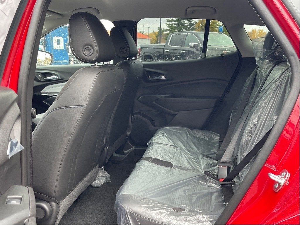2026 Chevrolet Trax in Joliette, Quebec - 10 - w1024h768px