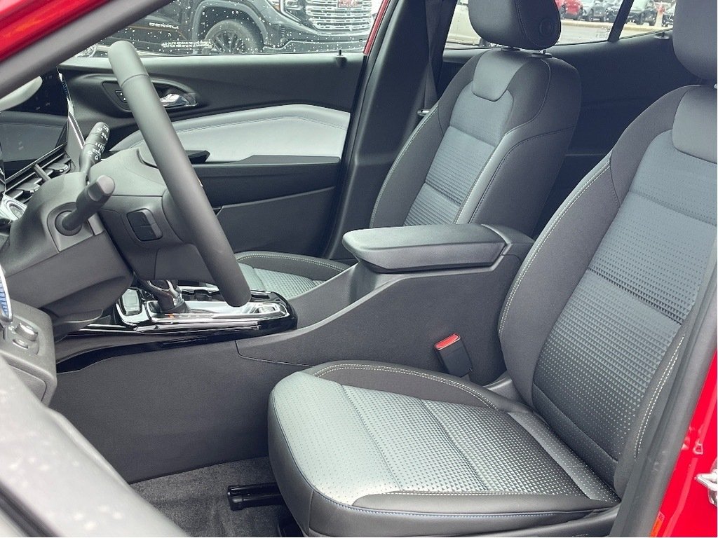 2026 Chevrolet Trax in Joliette, Quebec - 9 - w1024h768px