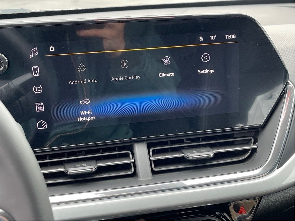 2026 Chevrolet Trax in Joliette, Quebec - 15 - w1024h768px