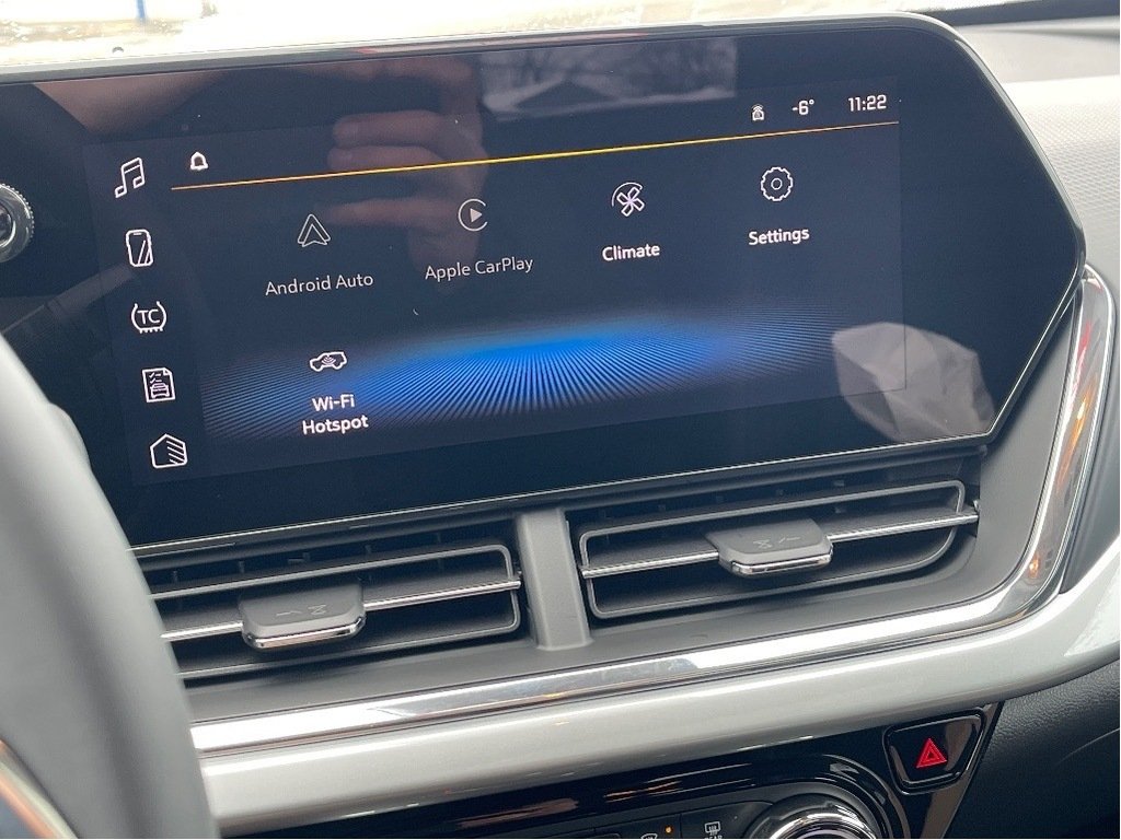 2026 Chevrolet Trax in Joliette, Quebec - 16 - w1024h768px