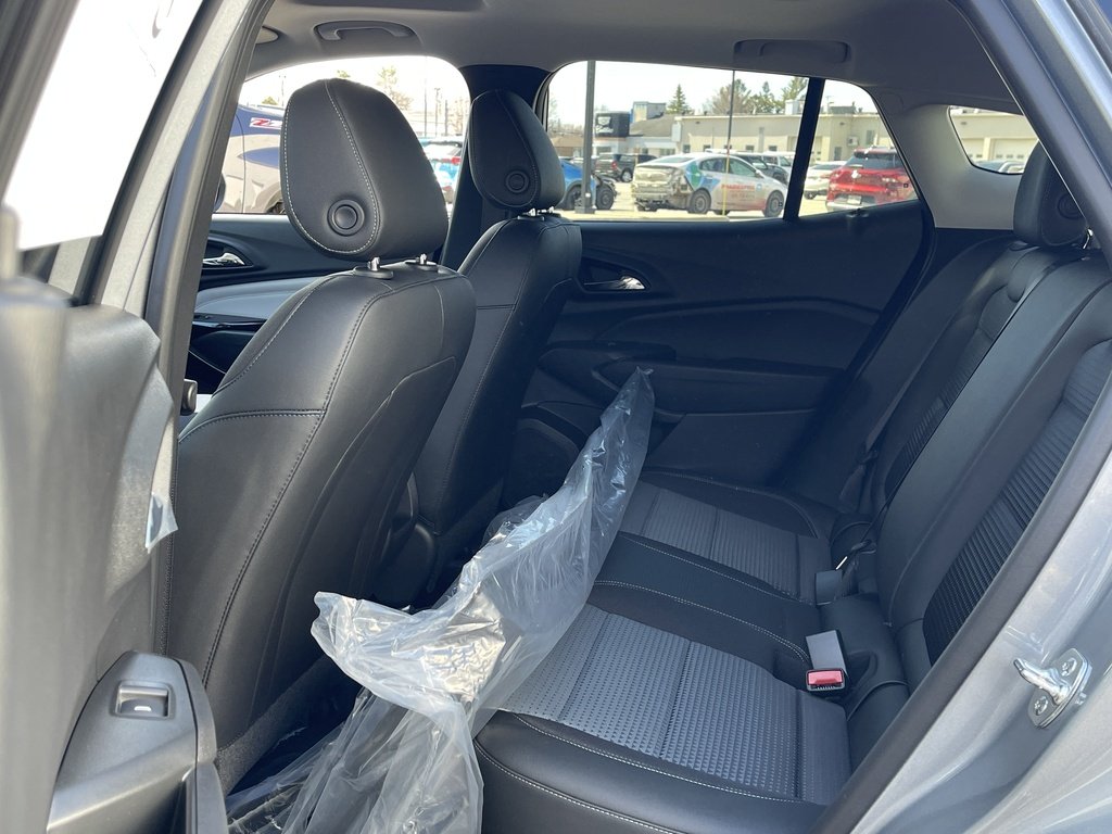 2026 Chevrolet Trax in Joliette, Quebec - 10 - w1024h768px