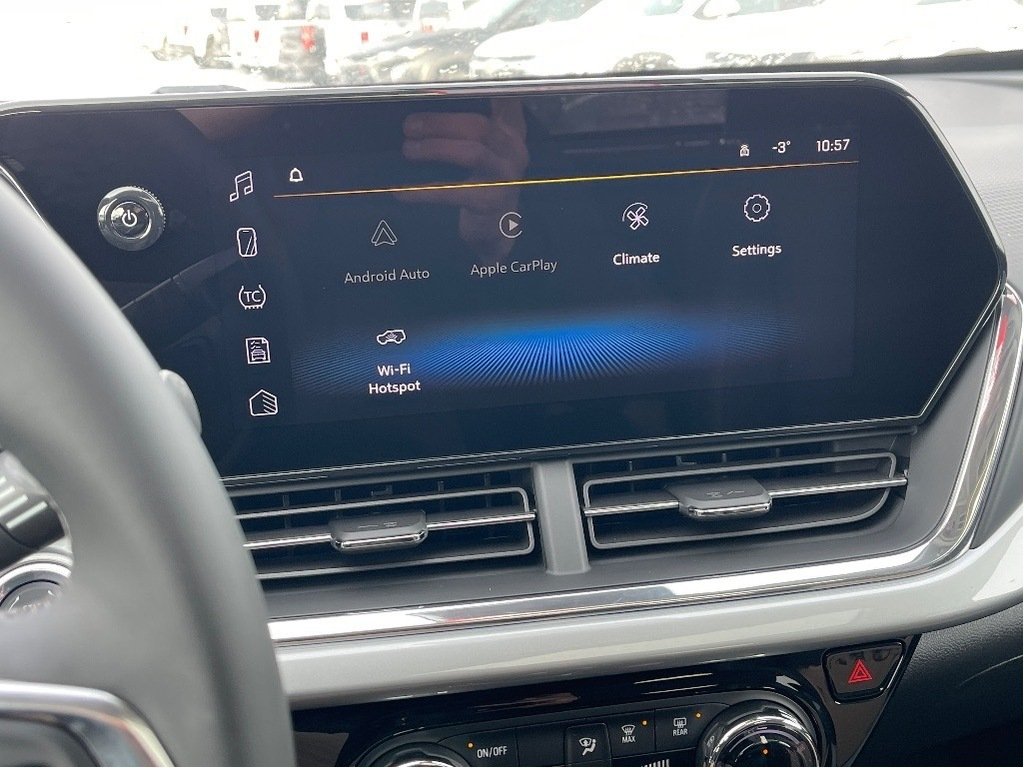 2026 Chevrolet Trax in Joliette, Quebec - 16 - w1024h768px