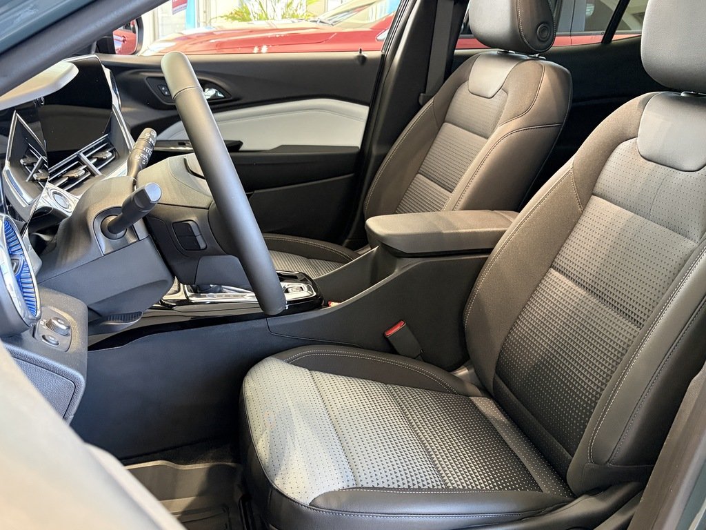 2026 Chevrolet Trax in Joliette, Quebec - 8 - w1024h768px