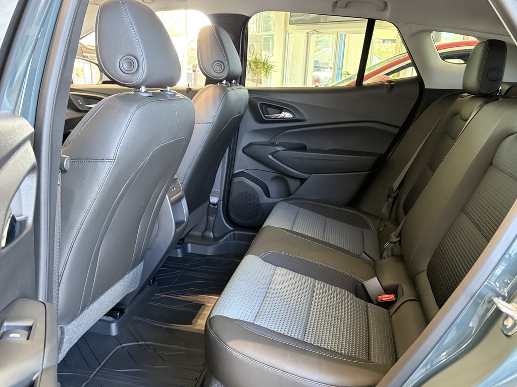 2026 Chevrolet Trax in Joliette, Quebec - 9 - w1024h768px