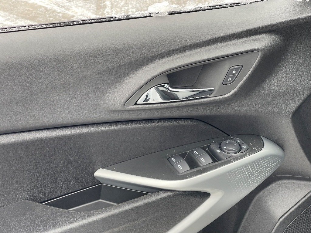 Chevrolet Trax  2026 à Joliette, Québec - 12 - w1024h768px