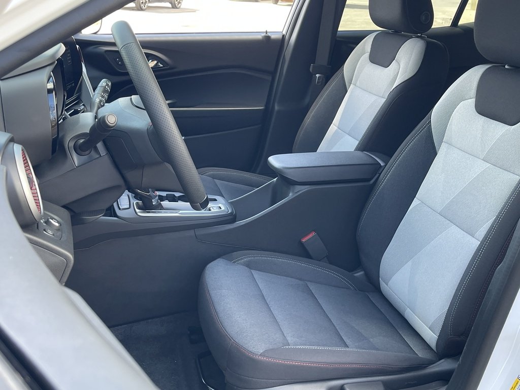 Chevrolet Trax  2026 à Joliette, Québec - 8 - w1024h768px