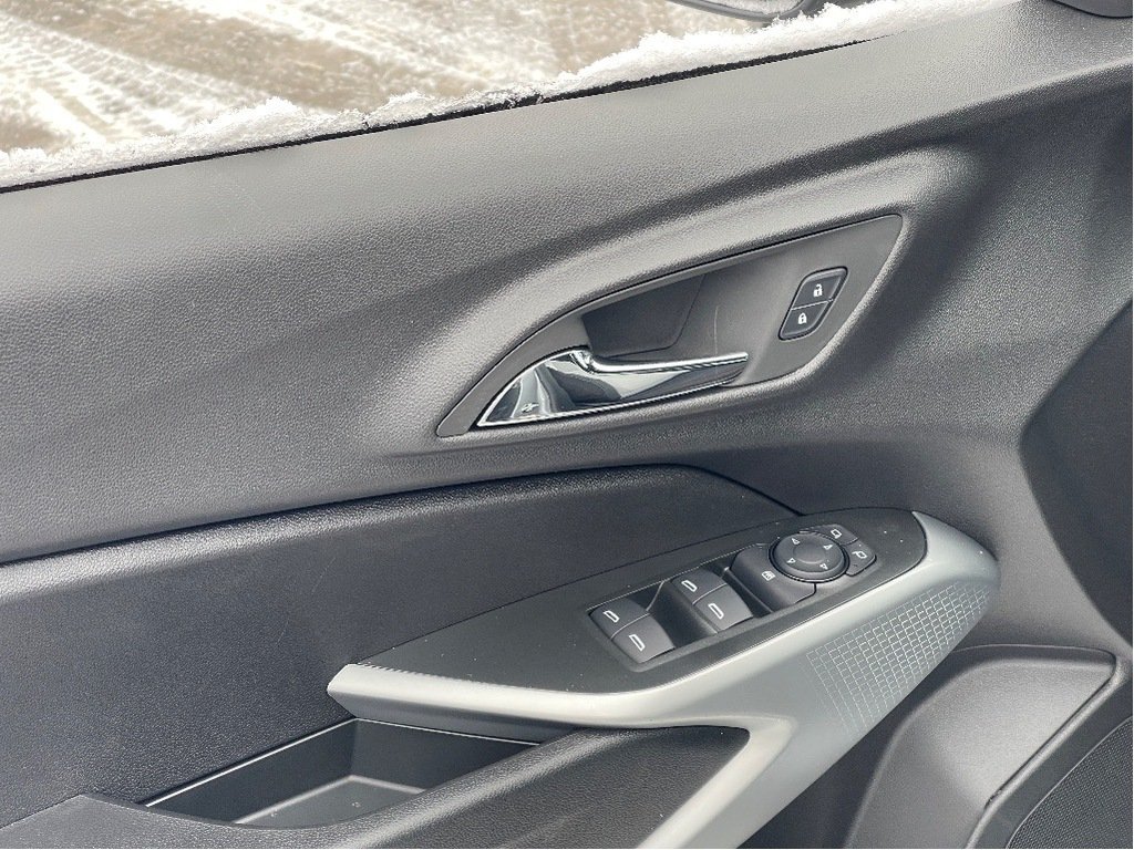 Chevrolet Trax  2026 à Joliette, Québec - 12 - w1024h768px