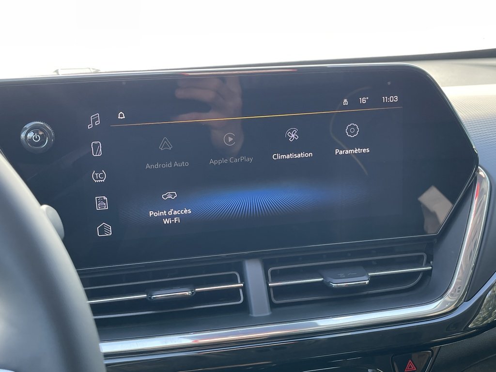 2026 Chevrolet Trax in Joliette, Quebec - 16 - w1024h768px