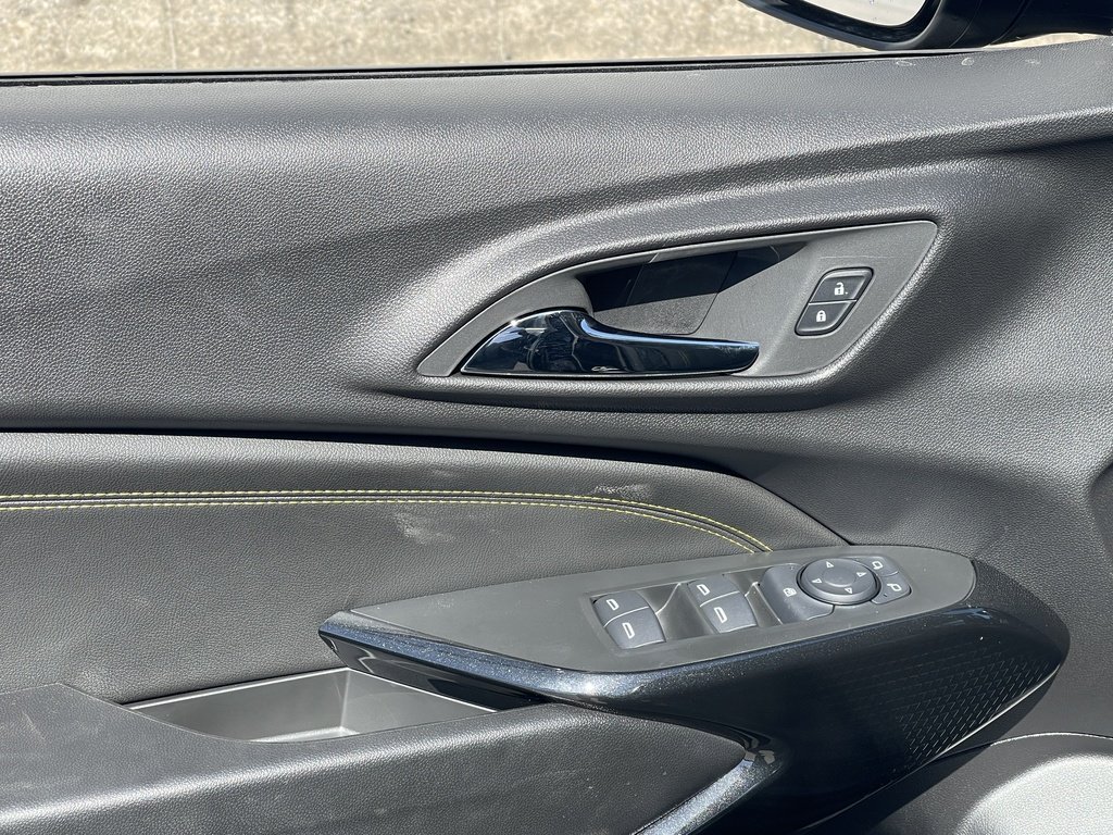 2026 Chevrolet Trax in Joliette, Quebec - 12 - w1024h768px