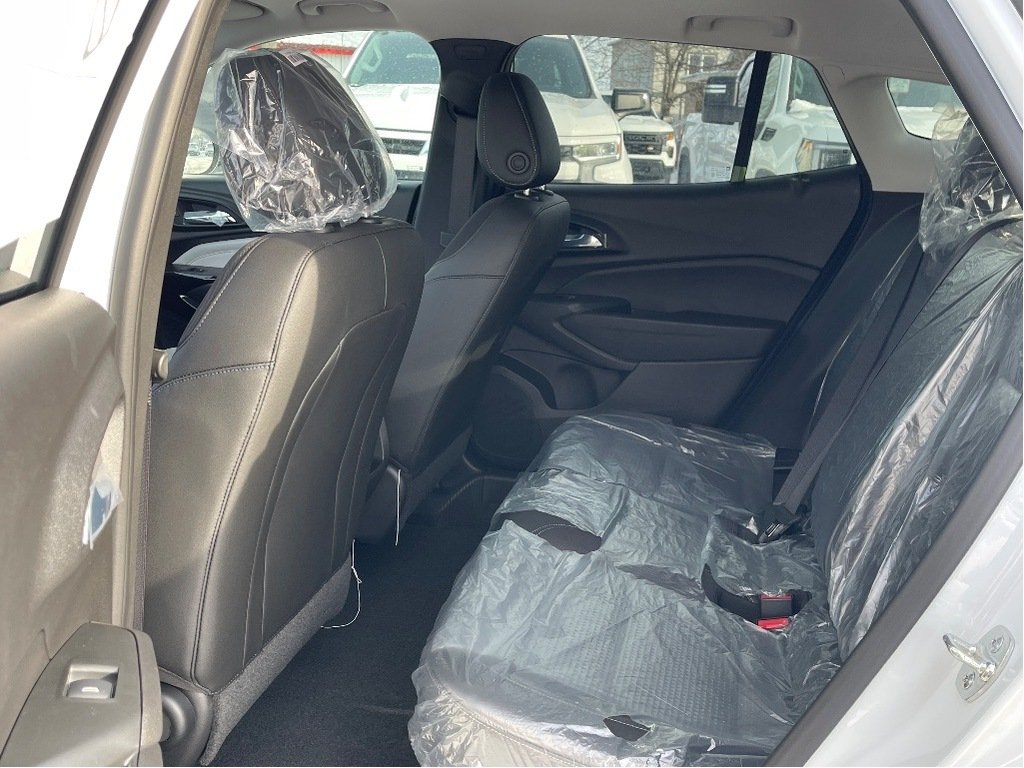 2026 Chevrolet Trax in Joliette, Quebec - 11 - w1024h768px