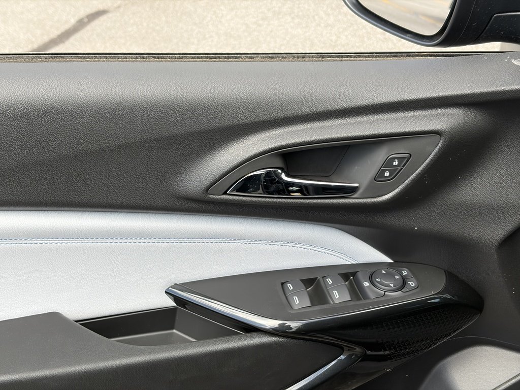 2026 Chevrolet Trax in Joliette, Quebec - 12 - w1024h768px