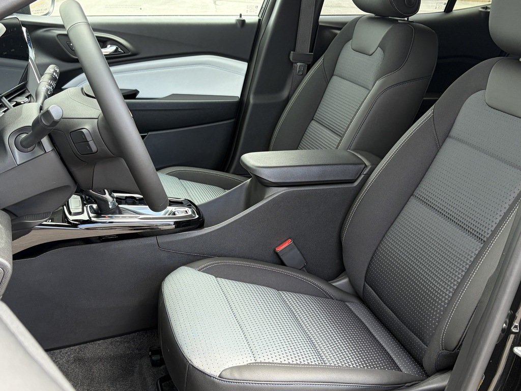 2026 Chevrolet Trax in Joliette, Quebec - 9 - w1024h768px