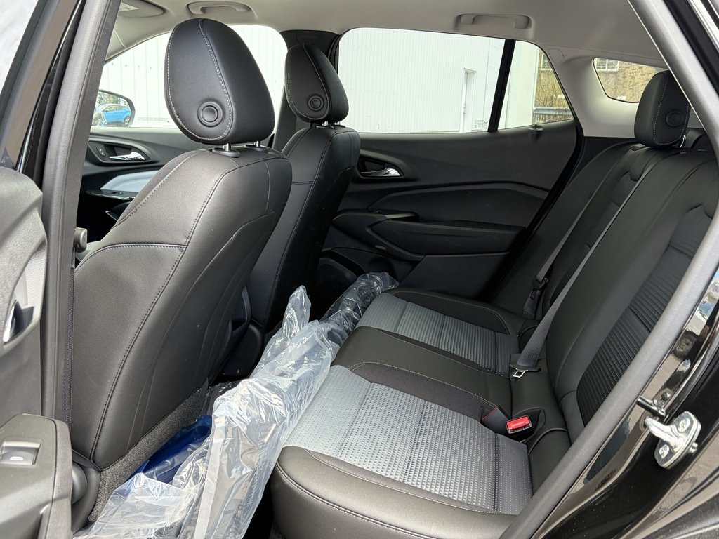 2026 Chevrolet Trax in Joliette, Quebec - 10 - w1024h768px