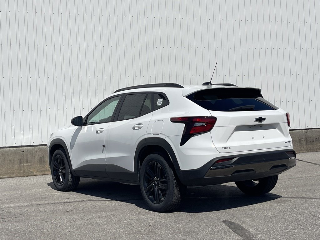 Chevrolet Trax  2026 à Joliette, Québec - 4 - w1024h768px
