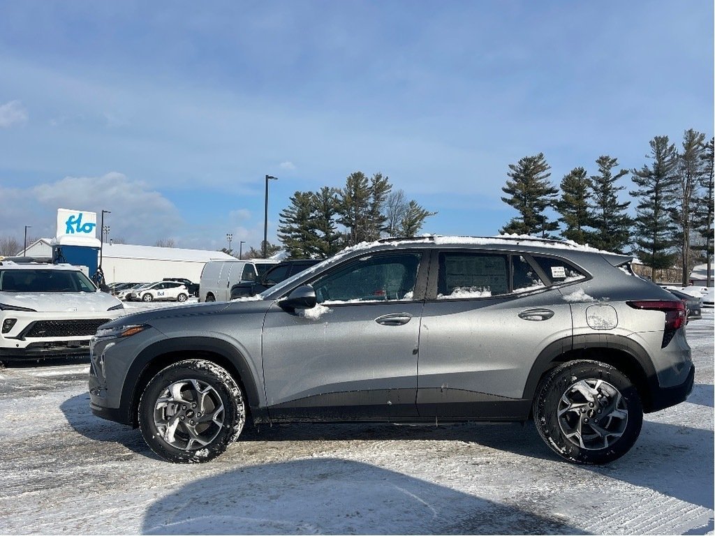 Chevrolet Trax  2026 à Joliette, Québec - 3 - w1024h768px