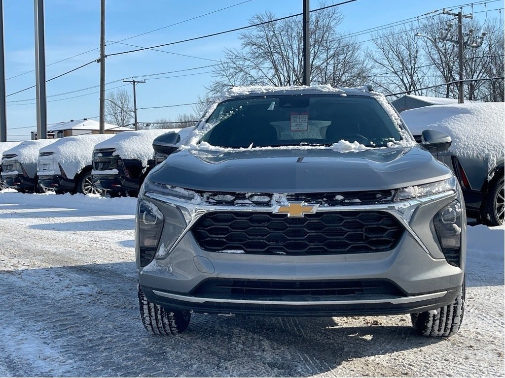Chevrolet Trax  2026 à Joliette, Québec - 2 - w1024h768px