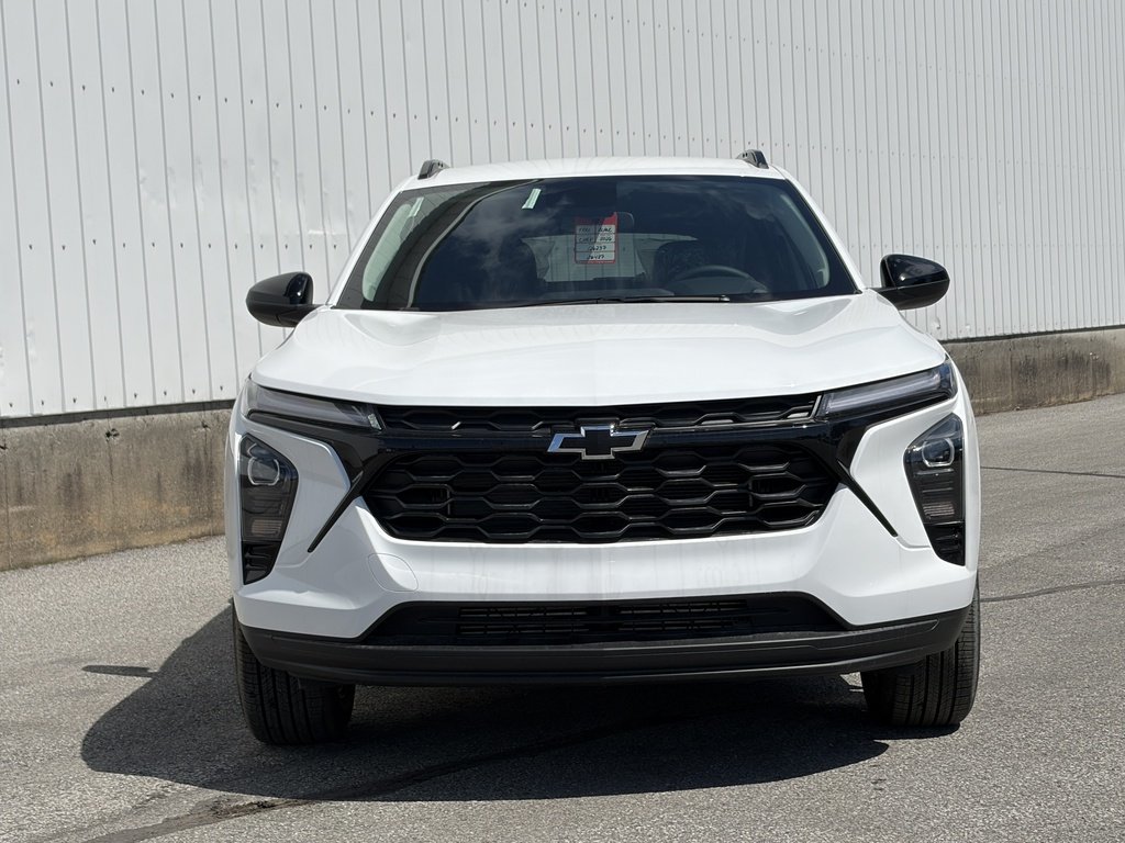 2026 Chevrolet Trax in Joliette, Quebec - 2 - w1024h768px