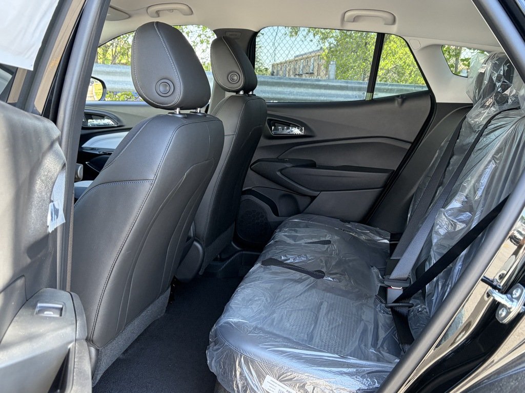 2026 Chevrolet Trax in Joliette, Quebec - 9 - w1024h768px